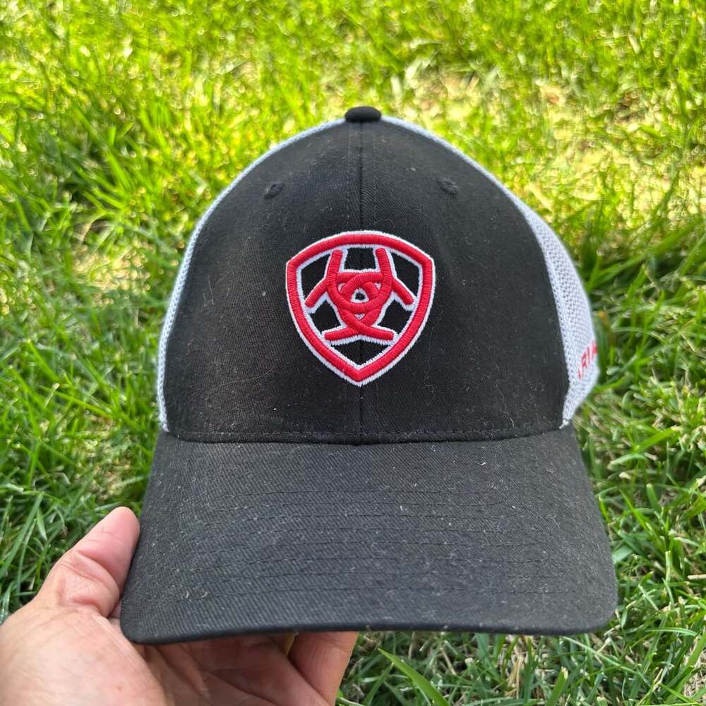 Ariat Baseball Cap Shield Logo Red Black Trucker Hat